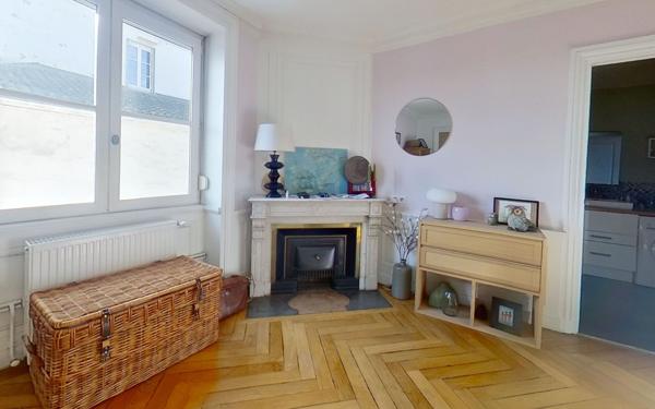 Appartement à vendre    6 pièces • 182,20 m2 Lyon 4