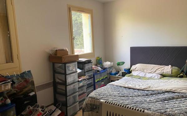 Appartement à vendre    3 pièces • 76 m2 Périgueux