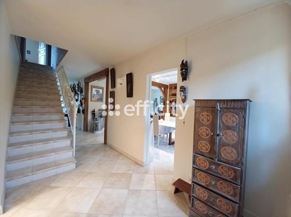 Maison 7 pièces - 200 m² Exclusivité efficity