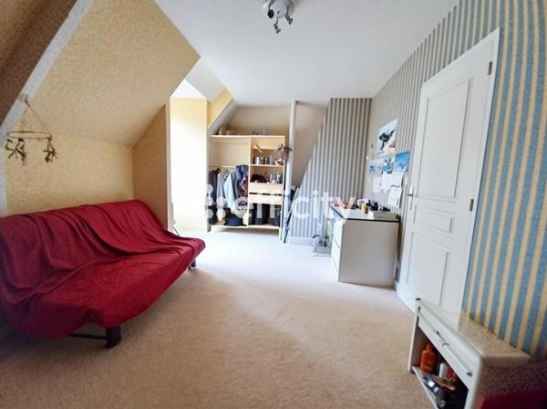 Maison 7 pièces - 200 m² Exclusivité efficity