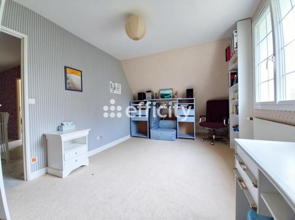 Maison 7 pièces - 200 m² Exclusivité efficity