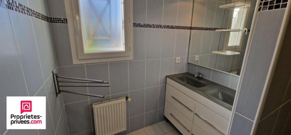 Maison  de plain-pied - 160 m2 - 6 chambres  - Garage double - Terrain 2400 m2 au calme