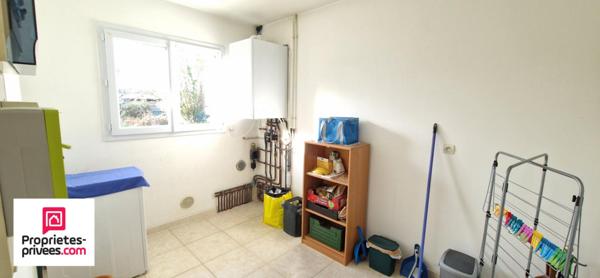 Maison  de plain-pied - 160 m2 - 6 chambres  - Garage double - Terrain 2400 m2 au calme