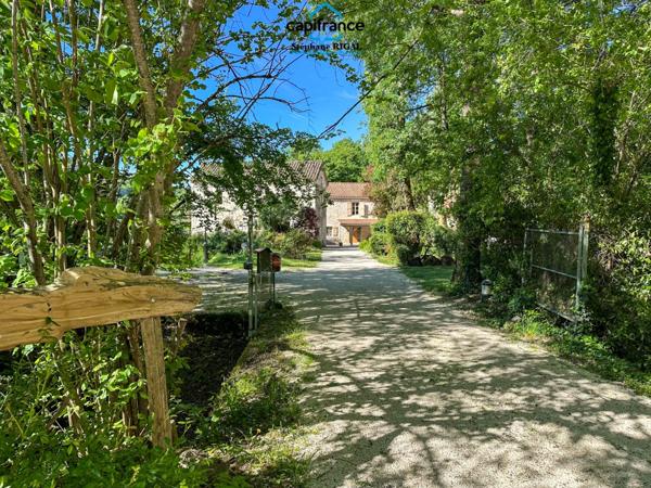 Propriete à vendre 6 pièces proche de MONTCUQ (46), moulin et dépendances sur terrain de 1,67 ha