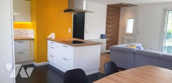 A VENDRE - A CHATRES SUR CHER - Une maison à usage d'habitation (récemment rénovée) d'une surfa...