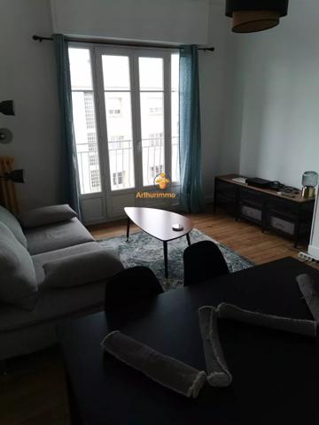Location                                                      Appartement
                        
                     4 pièces                      77 m2                     à Pau