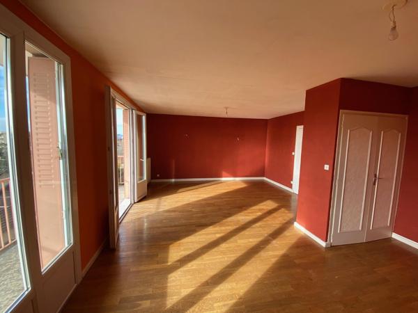 Appartement · Location Bron (69500) 3 pièces · 82m²