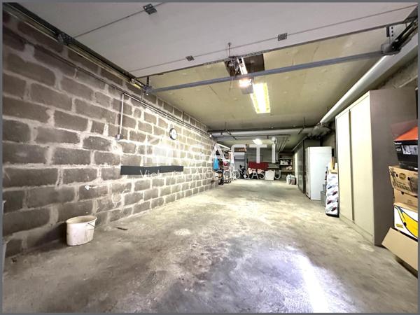 Accès privatif par l'ascenseur, gage d'élégance et exclusivité!