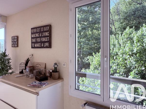 Appartement à vendre 4 pièces 89 m² Saint-Égrève