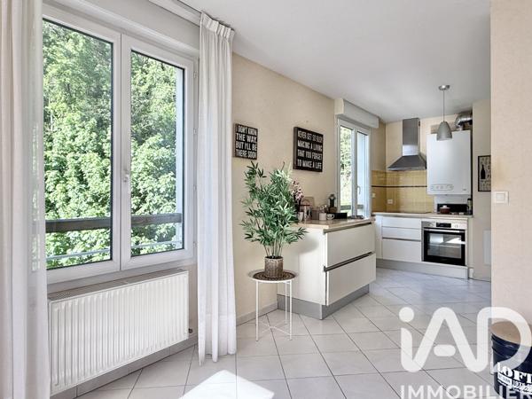 Appartement à vendre 4 pièces 89 m² Saint-Égrève