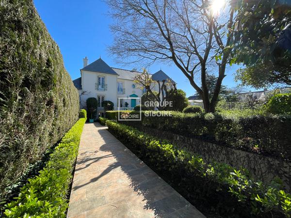 Maison T7 à vendre - 223 m² (réf : ALG26156)