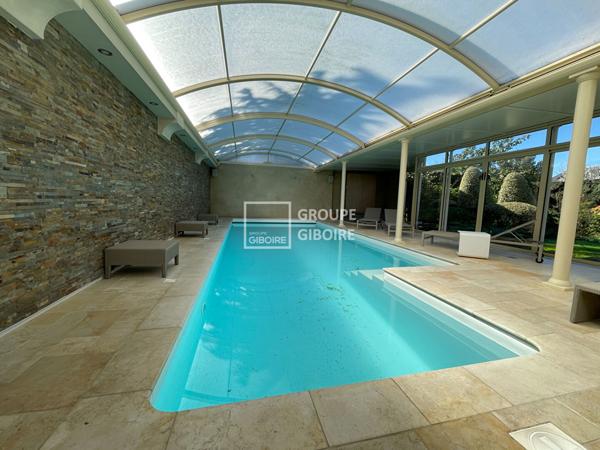 Maison T7 à vendre - 223 m² (réf : ALG26156)