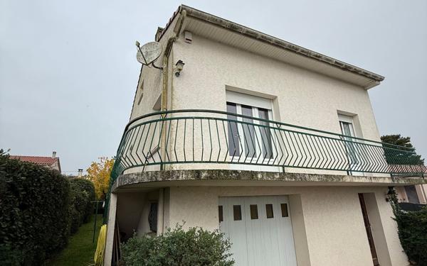 Maison à vendre    7 pièces •  Meschers-sur-Gironde