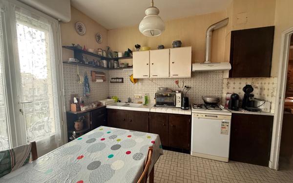 Maison à vendre    7 pièces •  Meschers-sur-Gironde