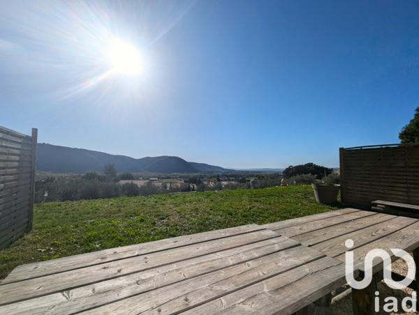 Maison traditionnelle 8 pièces de 155 m² à Oraison (04700)