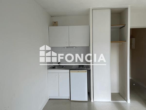 Location Studio 19.24 m² - AMPHI La Roche Sur Yon 85000