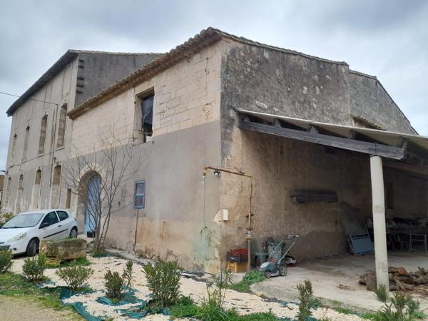 LOCAL EN PIERRE D ENVIRON 260 M²