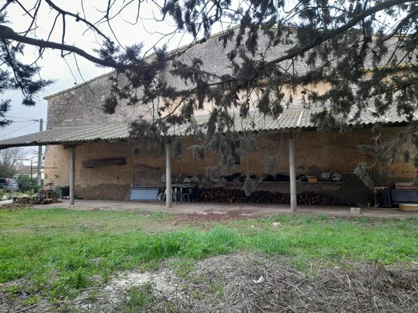 LOCAL EN PIERRE D ENVIRON 260 M²