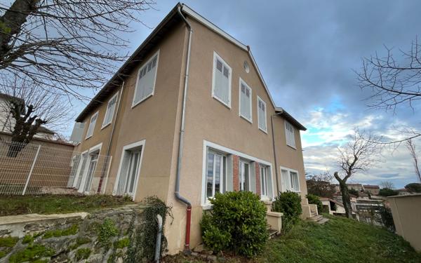 Appartement à vendre    2 pièces • 136,10 m2 Soucieu-en-Jarrest