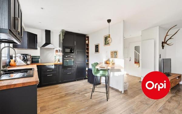 Appartement à vendre    4 pièces • 85,76 m2 Saint-Priest