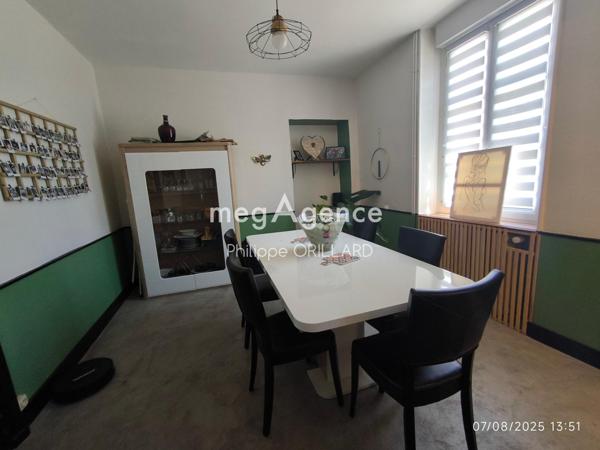 Maison à POUANCE, 49420 - 7 pièces 180m²