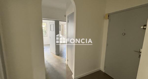 Location Appartement 5 pièces 84.06 m² - Pierrelatte 26700