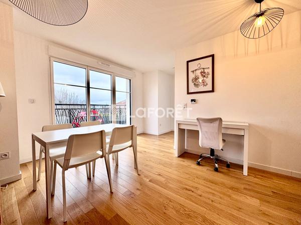 Location appartement Suresnes - 2 pièce(s) - 46 m² - 1 495 €/mois