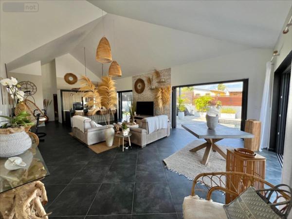 Maison individuelle à vendre à Saint-Pierre à la Réunion (97410), ref : 40110