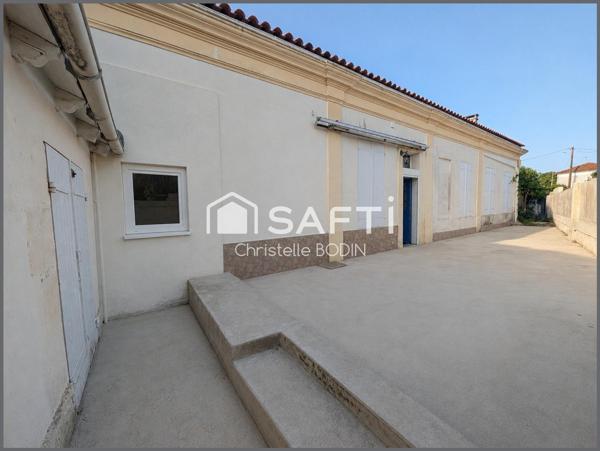 Grande maison familiale de 276 m² avec ancien espace commercial et fort potentiel à Tonnay-Charente