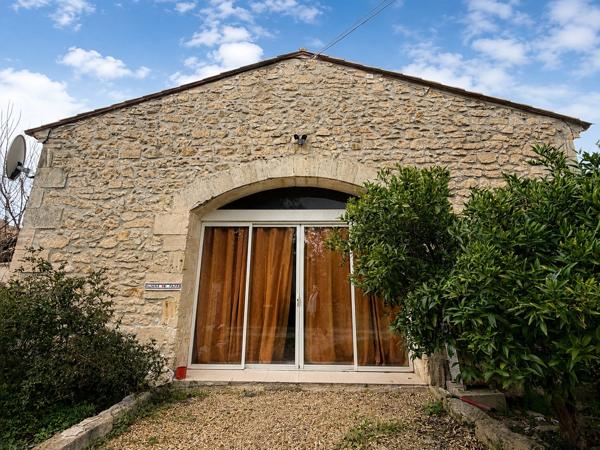 ENSEMBLE IMMOBILIER DE CARACTÈRE – INVESTISSEMENT LOCATIF – VENTE EN BLOC IMMEUBLE DE RAPPORT BELLEGARDE (30)