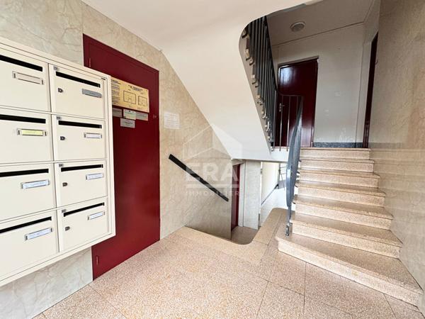 Perpignan : Appartement 4 pièces 98 m2 avec balcons, cave et garage à vendre.