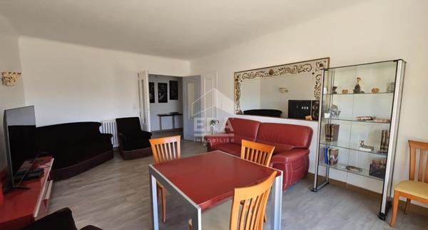 Perpignan : Appartement 4 pièces 98 m2 avec balcons, cave et garage à vendre.