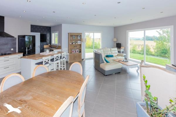 Maison à vendre |                                       Sainte-Christie |                                        5 pièces  |  120 m²