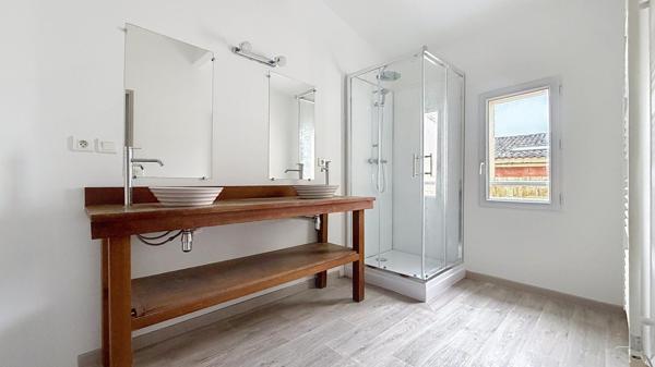 Appartement de 170 m2 neuf + local commercial