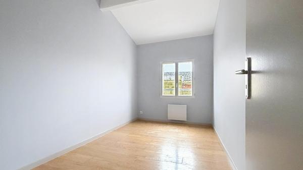 Appartement de 170 m2 neuf + local commercial
