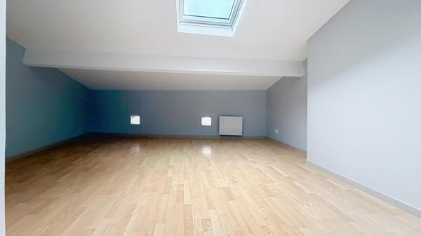 Appartement de 170 m2 neuf + local commercial