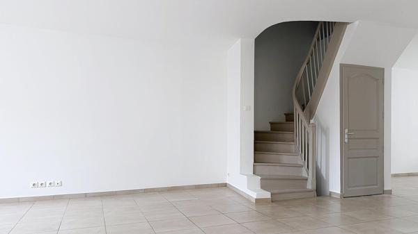 Appartement de 170 m2 neuf + local commercial