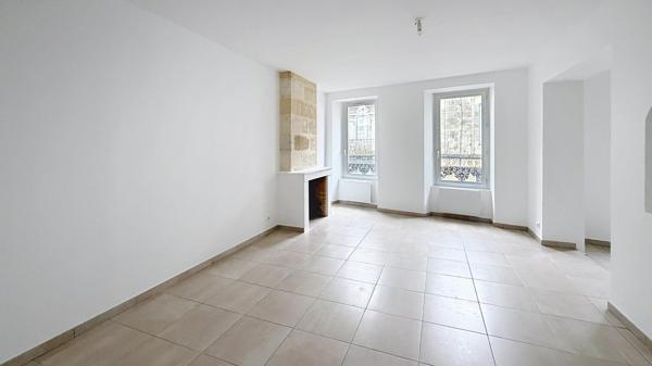 Appartement de 170 m2 neuf + local commercial