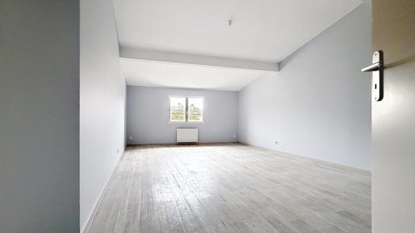 Appartement de 170 m2 neuf + local commercial