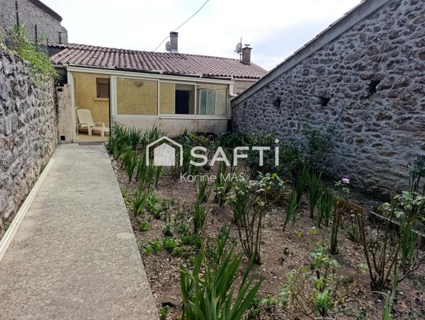 Maison avec jardin et dépendances