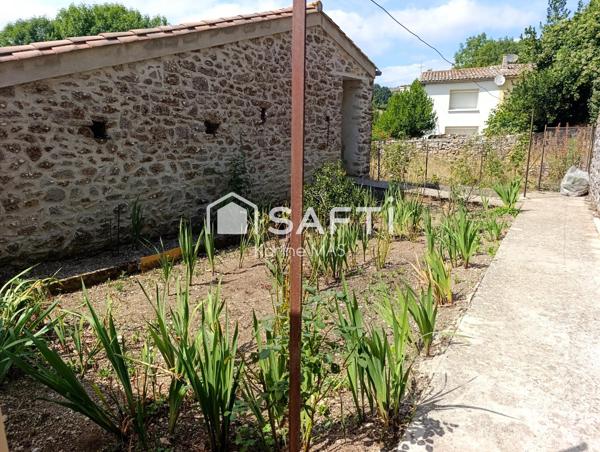 Maison avec jardin et dépendances