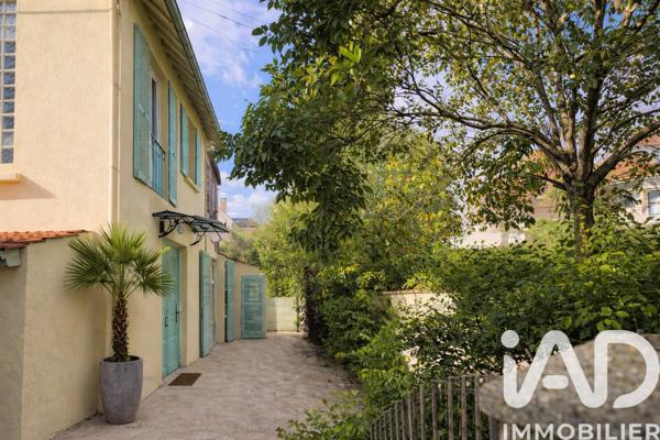 Maison à vendre 8 pièces 178 m² Saint-Maur-des-Fossés