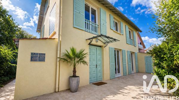 Maison à vendre 8 pièces 178 m² Saint-Maur-des-Fossés