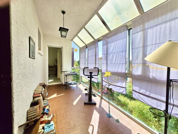 Maison
         5 pièces
        - 142 m² 325 000 € *