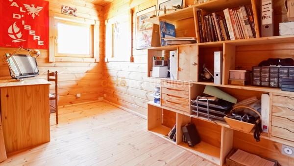 Vente
                Villa163 m² - 5 Pièces -
                    SAINT SULPICE LA POINTE (81370)