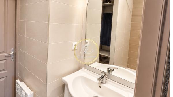 Appartement
         3 pièces
        - 58 m² Exclusivité 64 500 € *