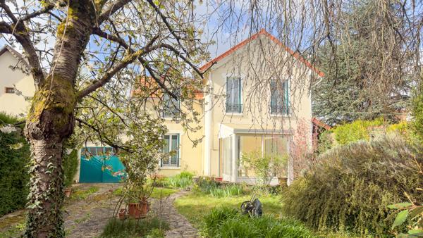 Maison Montgeron 4 pièce(s) 107 m2