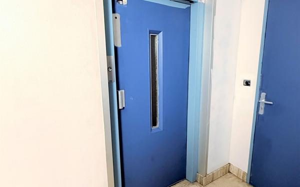 Appartement à vendre    2 pièces • 42 m2 Metz