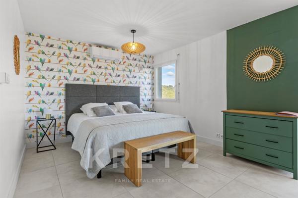 -Exclusivité- Maison d’architecte avec piscine à débordement – Manosque