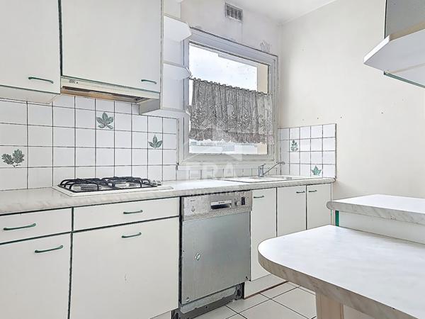 Appartement Paris 3 pièces 69m2avec balcons et box Daumesnil